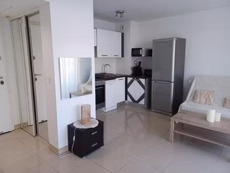 a louer studio meuble st raphael