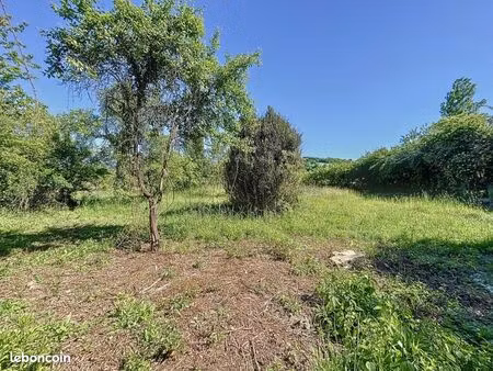 terrain 2 069 m² eoux