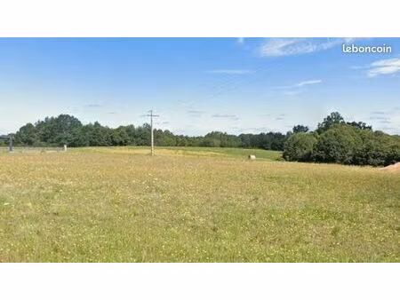 terrain 1 750 m² villeneuve de riviere