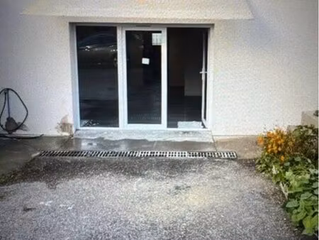 t3 avec petite terasse