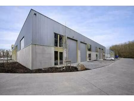 entrepôt neuf ±155 m² à louer – situation stratégique