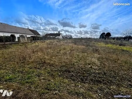 terrain 1525 m² saran