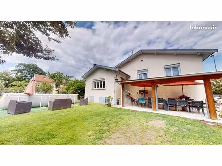 maison individuelle de 100m2 avec jardin et garages