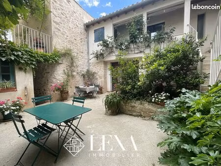 maison 6 pièces 210 m²