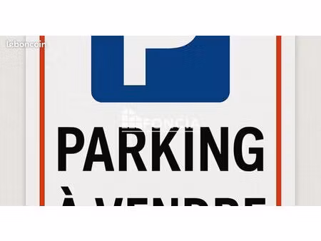 a vendre - parking - au coeur des chartrons