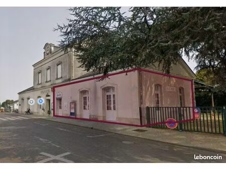 local d'activité 99 m²