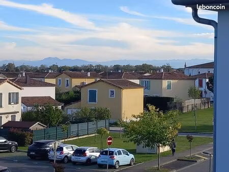 t2 lumineux avec balcon rénové