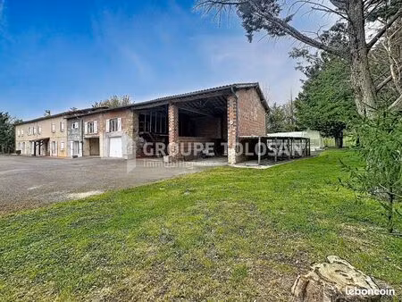 propriété 8 pièces 188 m²