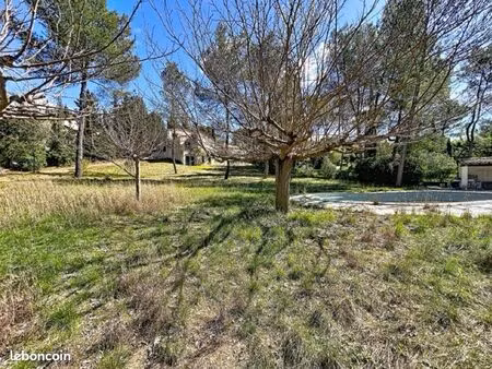 spacieuse propriété au cœur de la pinède