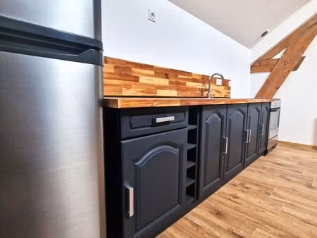 t1 bis avec mezzanine - st jean d'angely