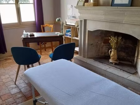 a partager cabinet ou bureau au rdc en hypercentre entre angers et saumur