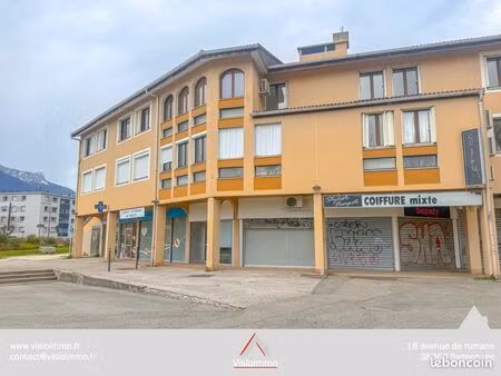 bureaux 100 m² saint-égrève