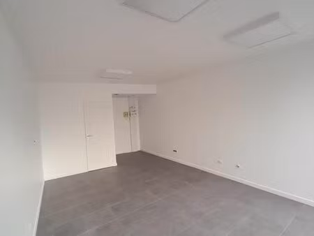 local commercial 25 m²