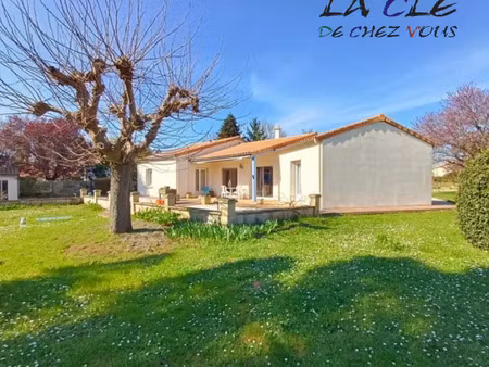 vente maison à faye-sur-ardin (79160) : à vendre / 111m² faye-sur-ardin