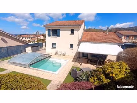 maison 6 pièces 121 m²