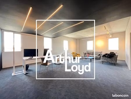 bureaux 1 451 m²