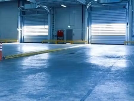 local d'activité / entrepôt 300m²