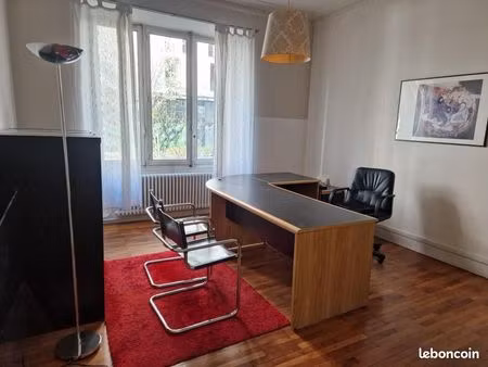 murs commerciaux grenoble hypercentre 60 m2+ cave 149000 euros