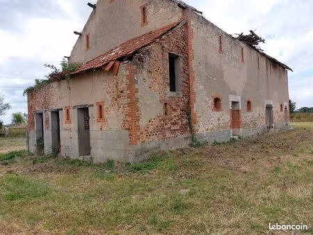 terrain 9050 m² cossaye