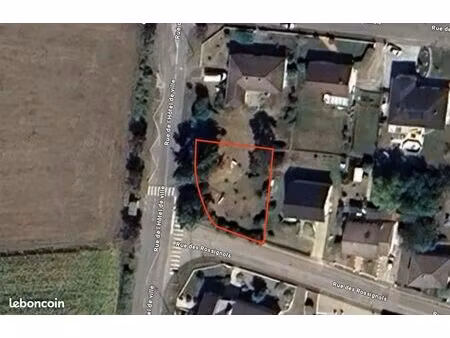 terrain 570 m² créhange