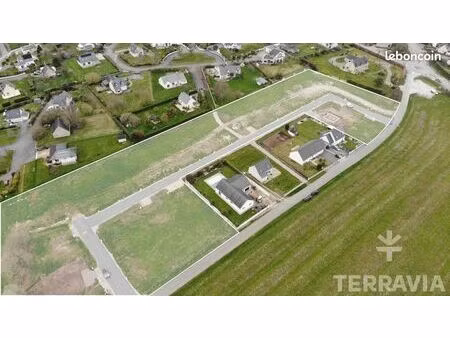 terrain 320 m² plumelec