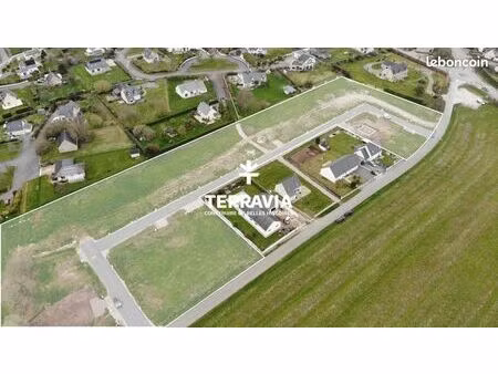 terrain 377 m² plumelec