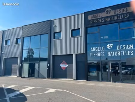 local 858 m² andrezieux boutheon