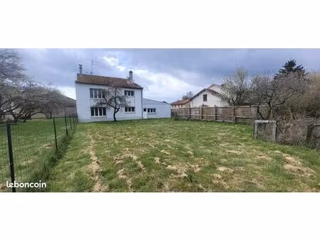 maison 9 pièces 230 m²