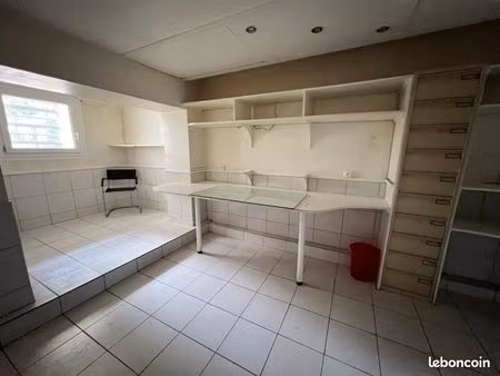 local commercial 18 m²