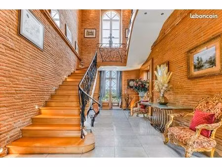 toulouse 31 balma maison : domaine du xviii° de 450 m² + 1 ferme de 430 m² + 2 annexes de 