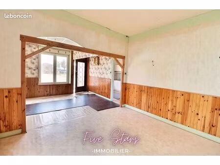 maison 9 pièces 210 m²