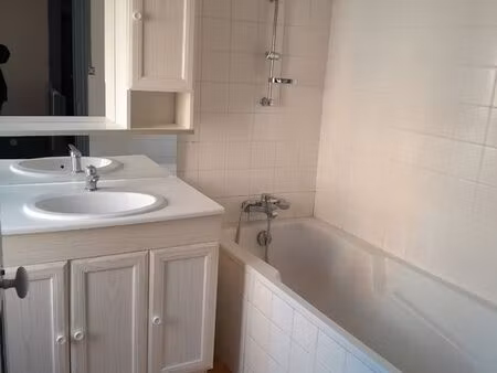 lot de 2 maisons de bourg vendues louées