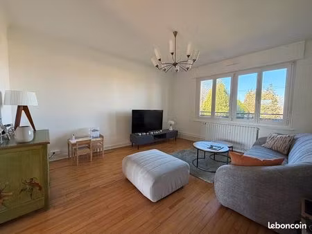 appartement 4 pièces 95 m²