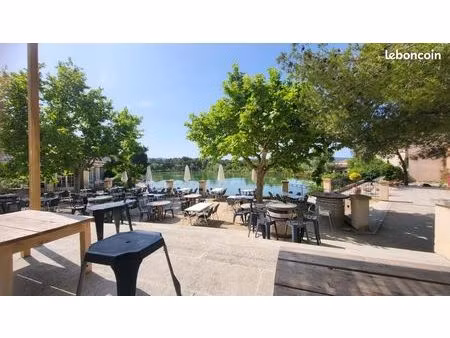 local commercial 91 m²