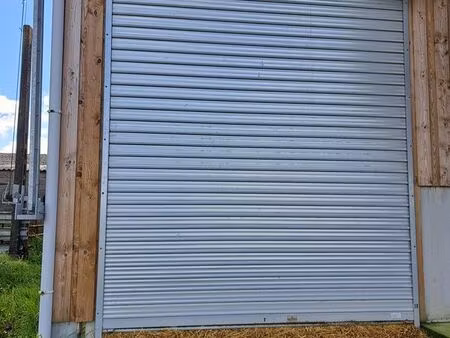local 200 m² vallet