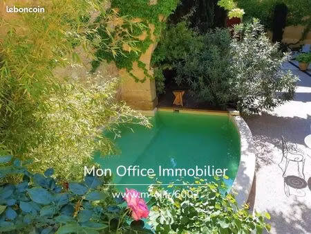 maison 9 pièces 350 m²