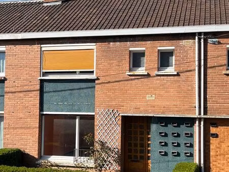 maison 3 chambres sur sous-sol complet avec garage