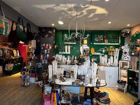 fonds de commerce prêt a porter féminin & bijoux  clientèle fidèle  clé en main