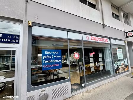 local commercial 52 m² clermont ferrand