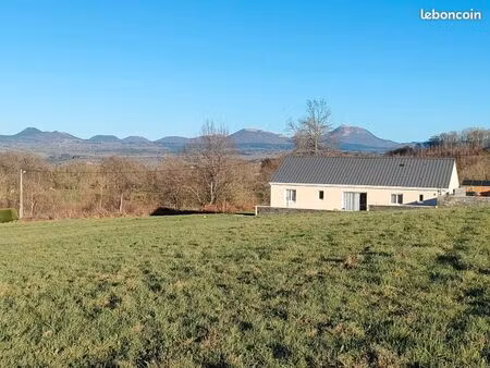 terrain constructible bromont-lamothe (30 km de clermont ferrand) vue chaine des puys et p