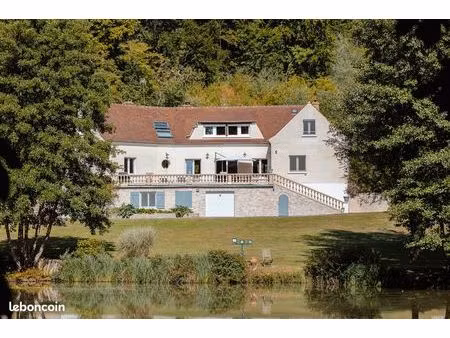 maison avec étang dans l'oise