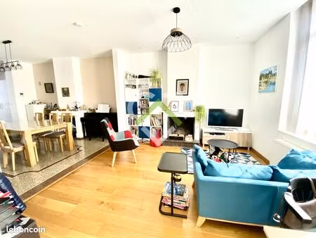 maison 8 pièces 150 m²