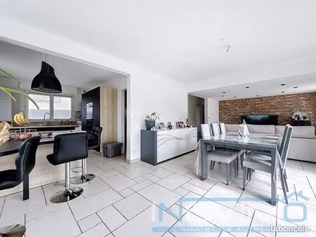 pavillon 8 pièces 190 m²