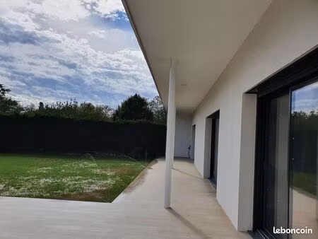 leguevin – tres grand logement – 1 890 + 60