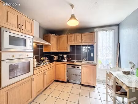 appartement 4 pièces 70 m²