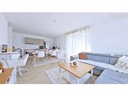 appartement 3 pièces 64 m²