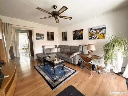 appartement 3 pièces 77 m²