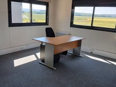 bureau 18 m²