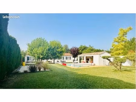 maison familiale rénovée avec piscine – puyricard