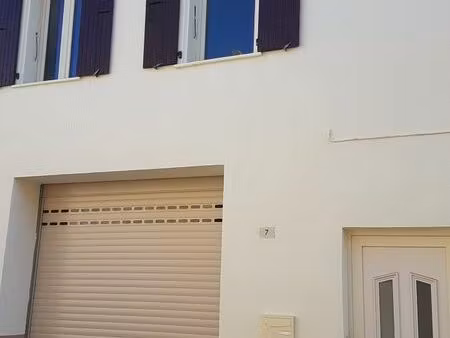 location maison de village pollestres